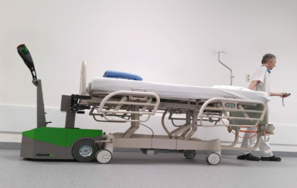 Electric tug for hospitals
